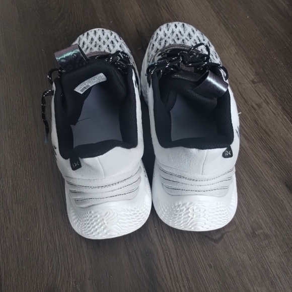 Sz 7.5 Under Armour Curry 9 Flow PE March Madness 2K22 Basketball 3025769-104 - Picture 5 of 9